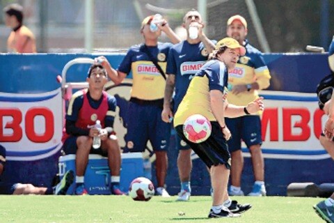 Miguel Herrera defiende a Carrillo