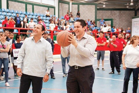 Privilegian gasto personal a regidores