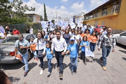 En un ambiente de fiesta, Sosa realiza cierre de campaña