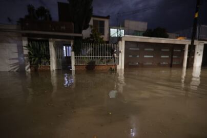 Se inunda Tejeda; lluvia genera caos en Corregidora
