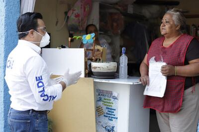 Alcalde supervisa distribución de despensas