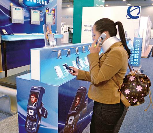 Se quejan de celular y cable: Profeco