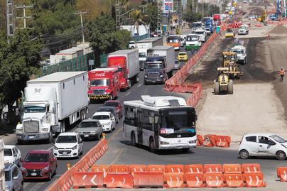 Instalarán 7 paradas de transporte público en Paseo 5 de Febrero