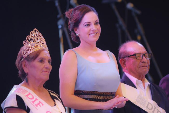 Cierran con gran baile mes del adulto mayor