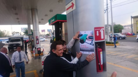 Cárcel para quien no despache litro completos