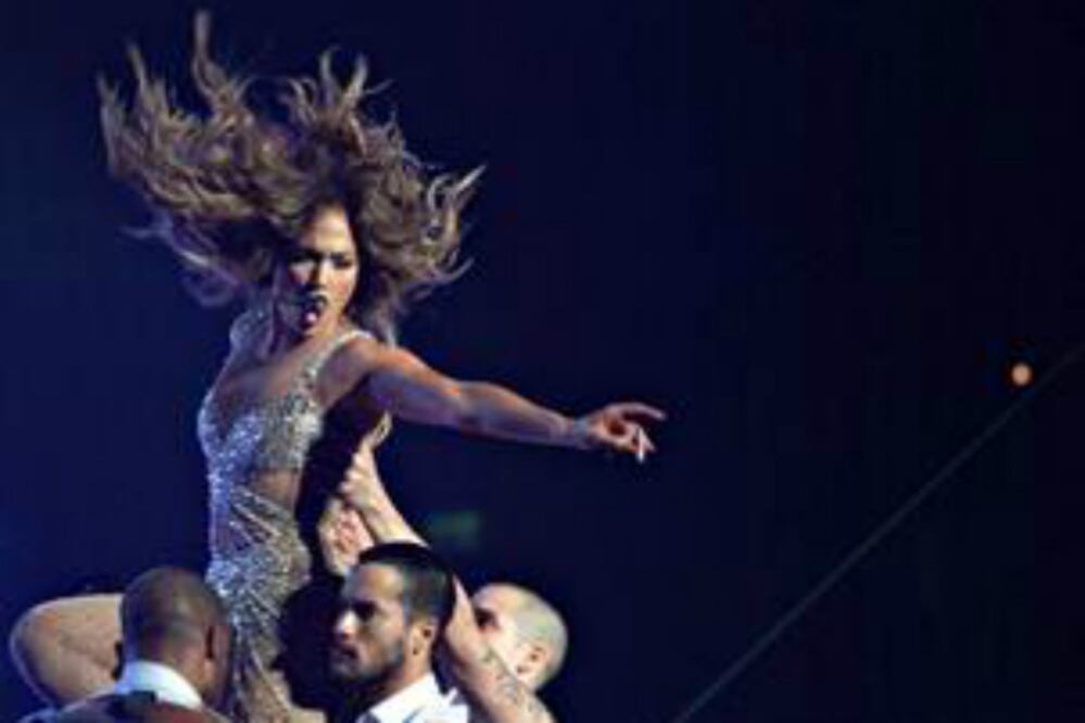JLo luce menos sexy en concierto