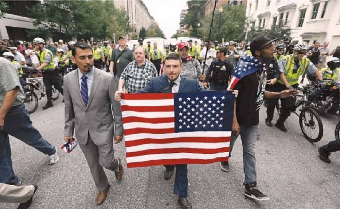 Fracasa convocatoria de supremacistas en EU