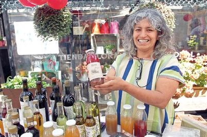 Producen vino y miel de calidad 