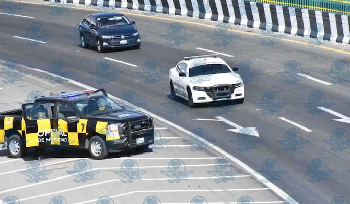 SICT y Municipio de Querétaro definen punto para posible rampa de frenado en la carretera 57