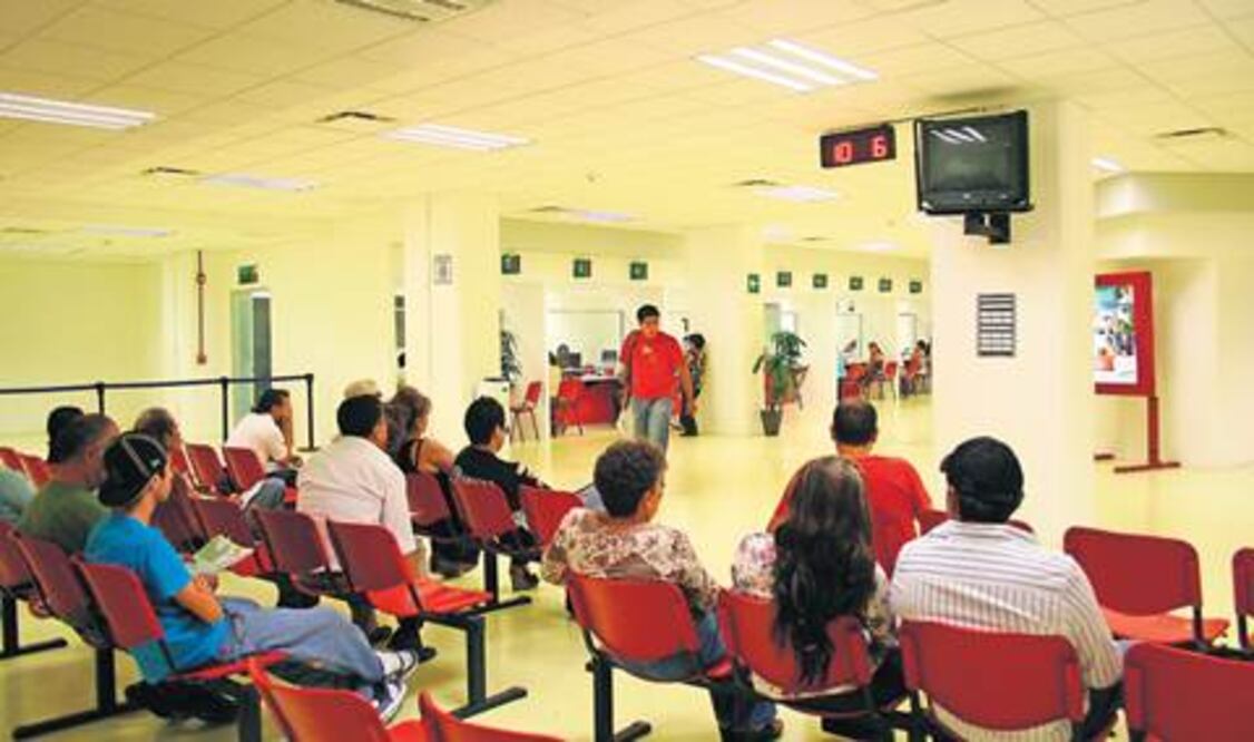 Servidores no recibirán  regalos caros