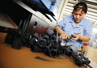 Entregan 50 mdp para programas de Sofeq