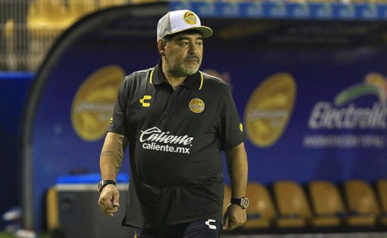 La explotación política a Maradona