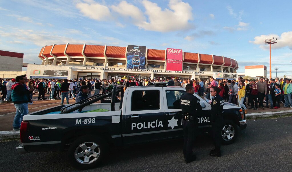 40 elementos de inspección vigilan el Estadio Corregidora