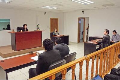 Analizan liberar a 33  prisioneros 