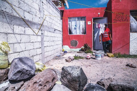 Exigen vecinos les cumplan promesas