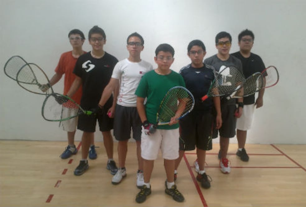 Van por la gloria en racquetbol 