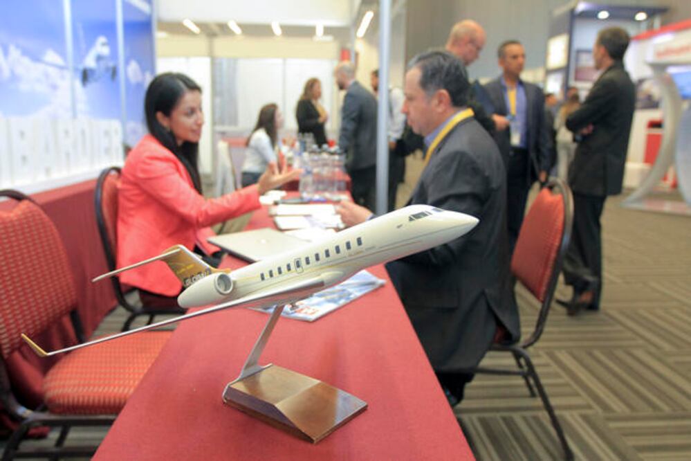 En el estado se celebra la Cumbre Aeroespacial de México 2017 en donde se busca atraer a nuevas empresas interesadas en el ramo (CÉSAR GÓMEZ. EL UNIVERSAL)