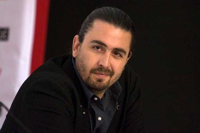 Acusan engaño de Chivas TV
