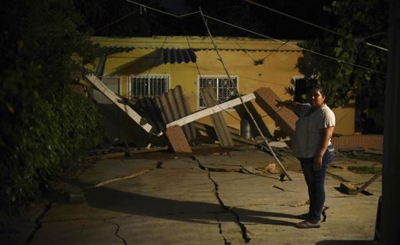 Suman 90 muertos tras terremoto del jueves