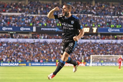 Gallos Blancos ‘cruza el canal’