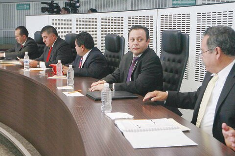 No va Guerra por dirigencia de PRI