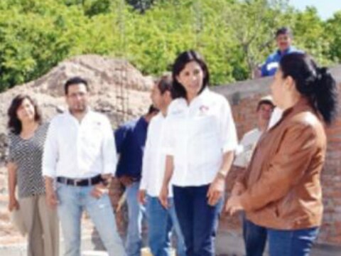 Construyen aula en secundaria de La Noria