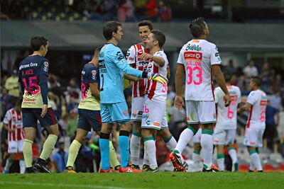 Rayo fulminante frena al América