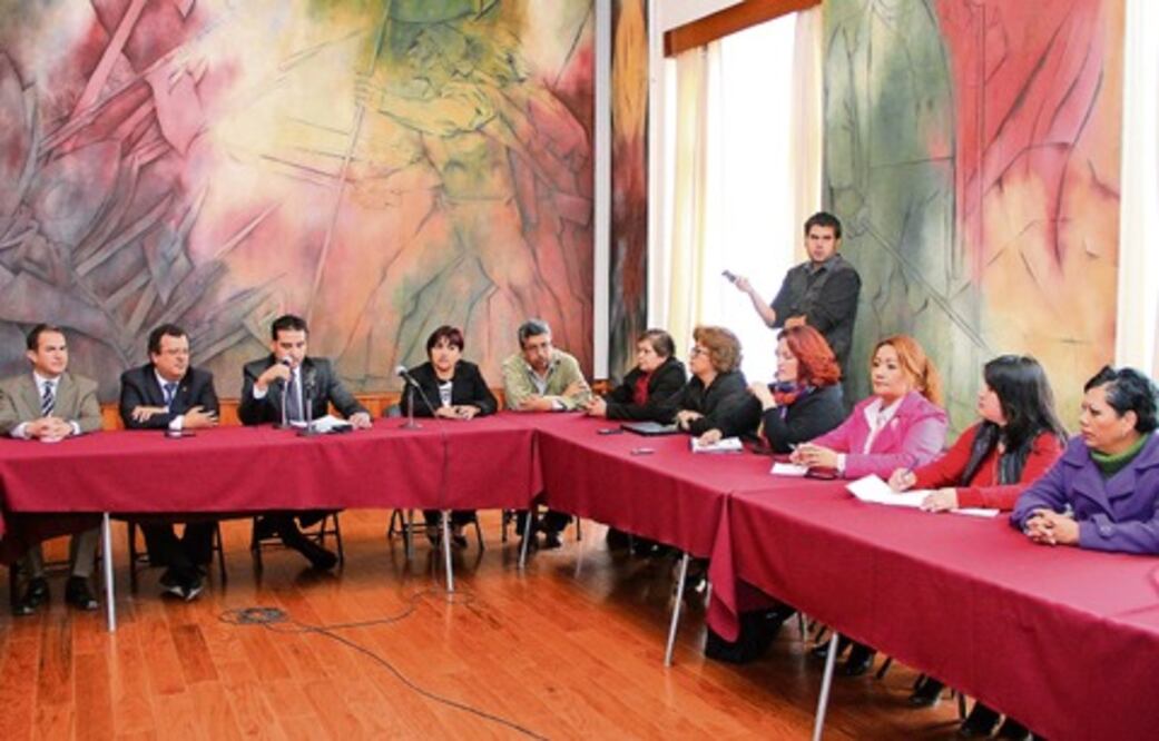 Conjuran huelga en UAQ