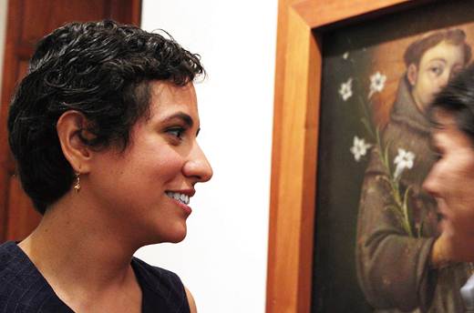 Libro sobre curaduría, disponible en Internet