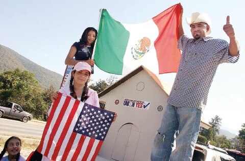 Impulsan políticas de apoyo a los migrantes