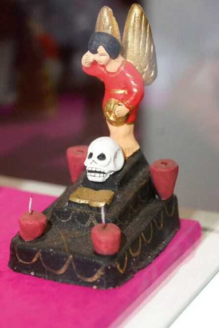 Donan arte de Día de Muertos