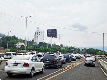 En contingencia ambiental, gobierno estatal aplicará restricción vehicular 
