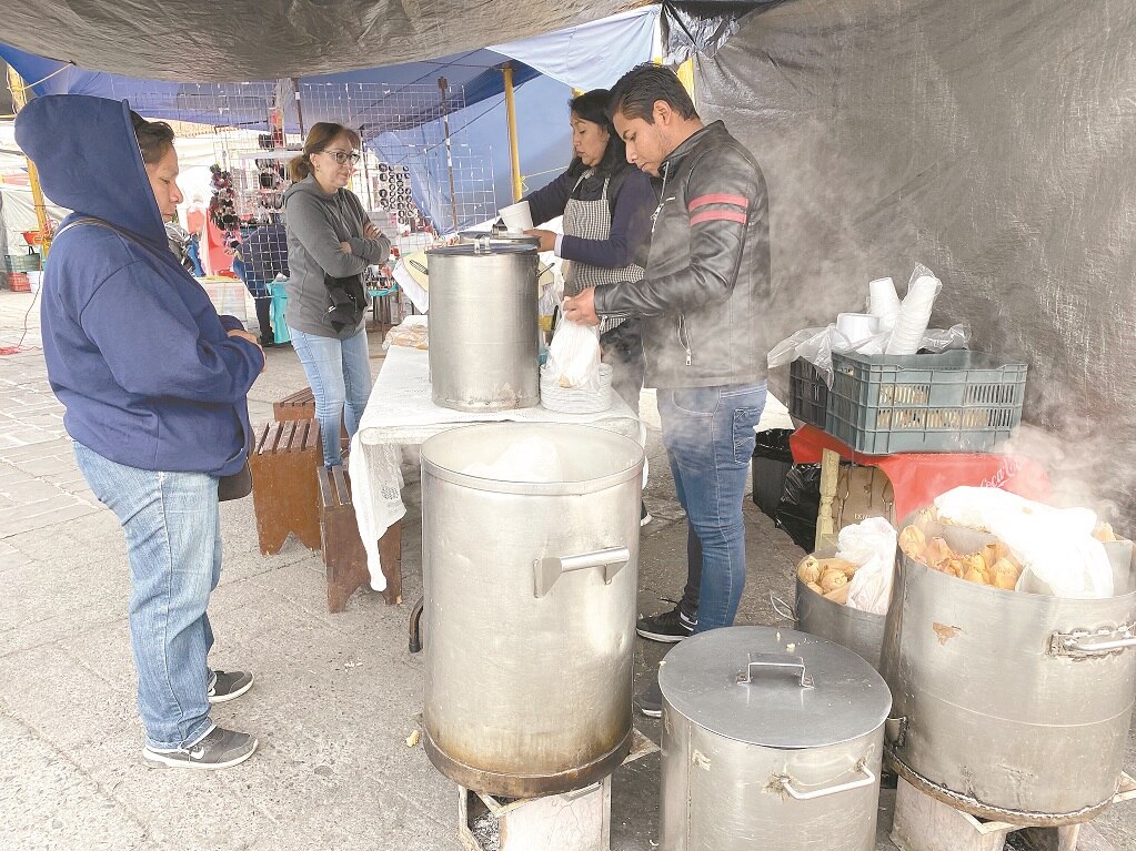 La tradición familiar de vender tamales por más de 30 años