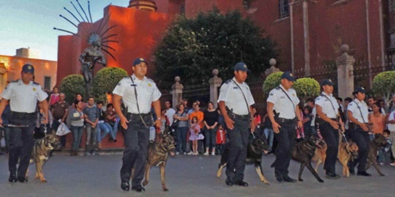 Exhiben trabajo de la policía