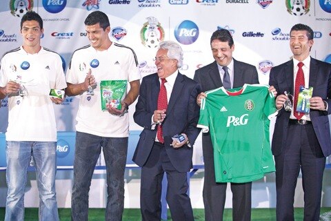 “Chepo” reitera su compromiso con el Tri