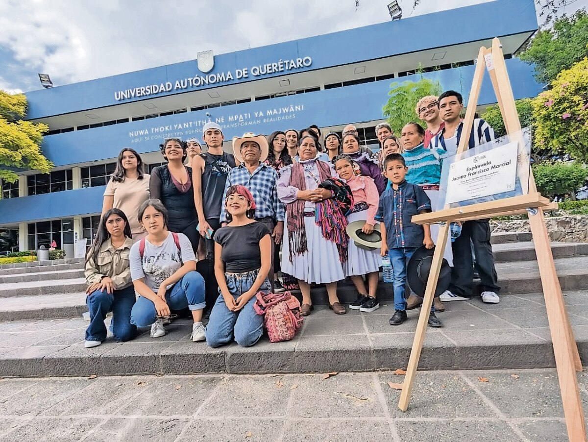 En la UAQ honran a Jacinta Francisco