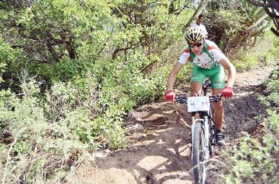 López Molina sigue en la cima del MTB