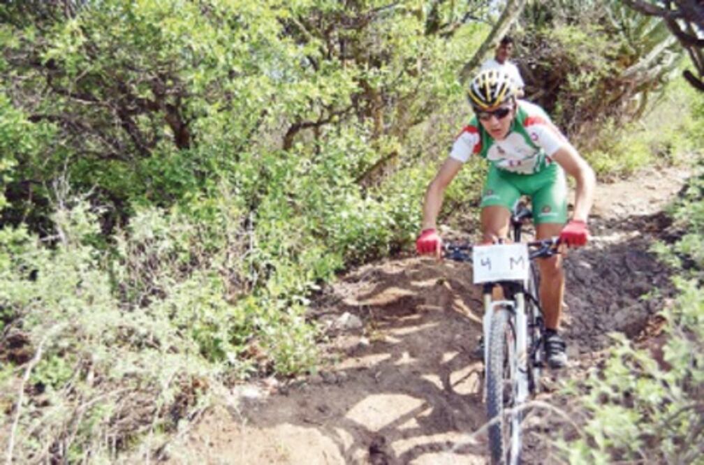 López Molina sigue en la cima del MTB