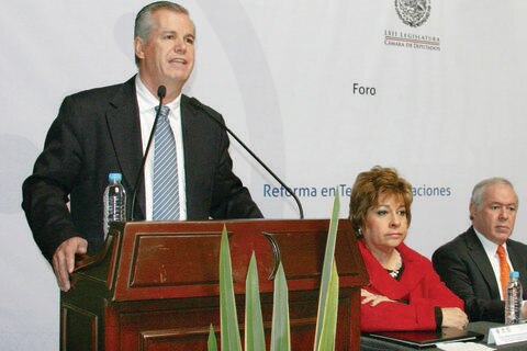 Presenta blanquiazul su agenda legislativa