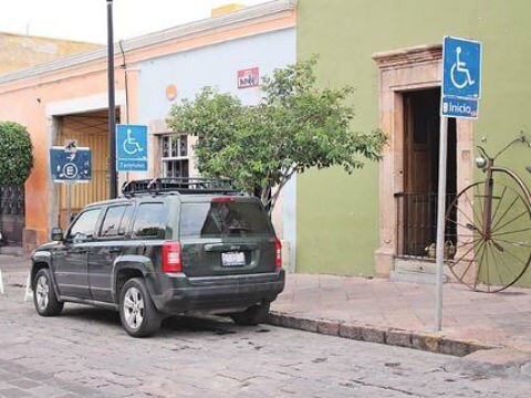 Servicio comunitario como sanción vial
