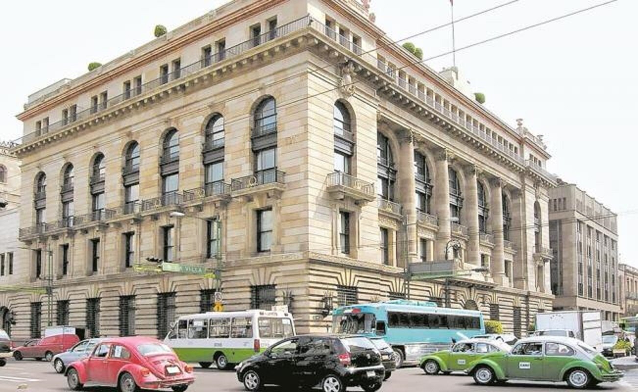 Analistas recortan pronóstico de crecimiento económico para 2019