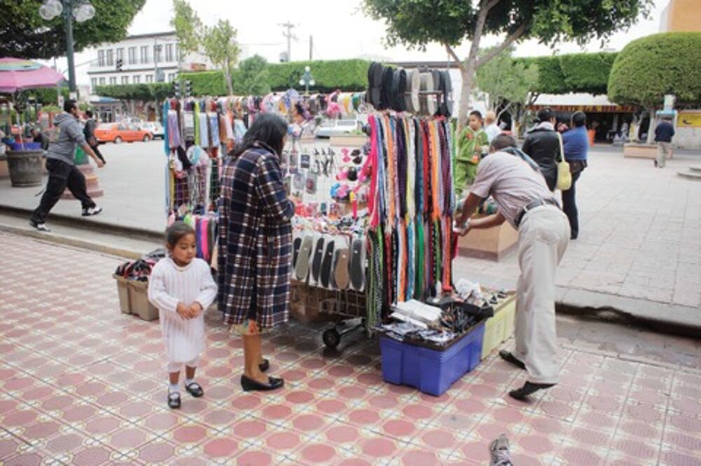 Conceden espacios para comercios