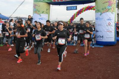 Corredores disfrutan de la carrera “Lince 2014”