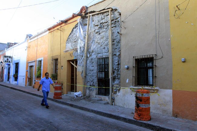 Acordonan casonas del Centro Histórico