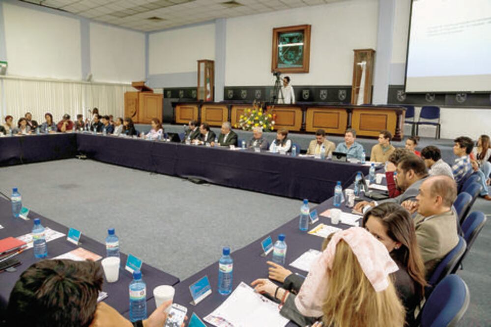 Acusan recortes a programas de universidad por 40 mdp