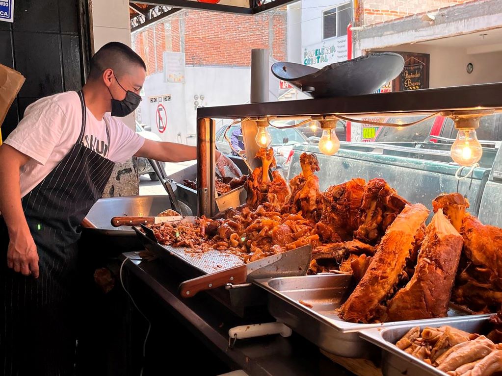 Promueven en el Congreso carnitas de Santa Rosa Jáuregui