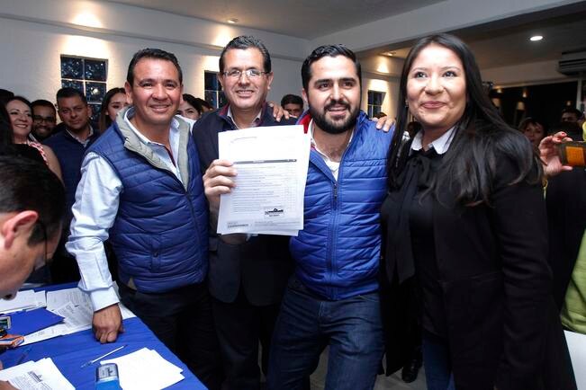 Agustín Dorantes va por el Distrito 4