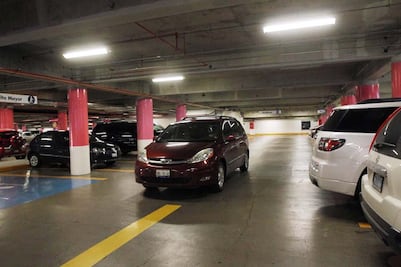 Vigilarán que estacionamientos respeten tarifas; la más cara es de 31 pesos la hora