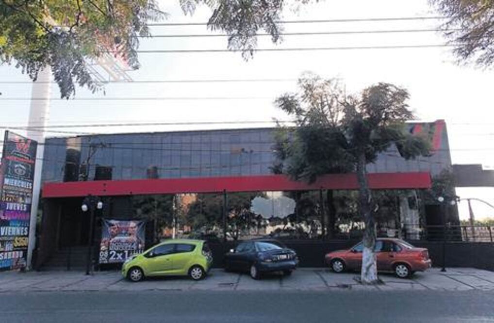 Pega a empresarios clausura de antros 