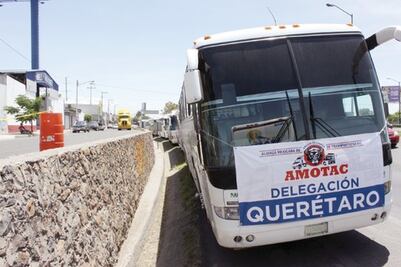 Camioneros retiran bloqueo de la 57